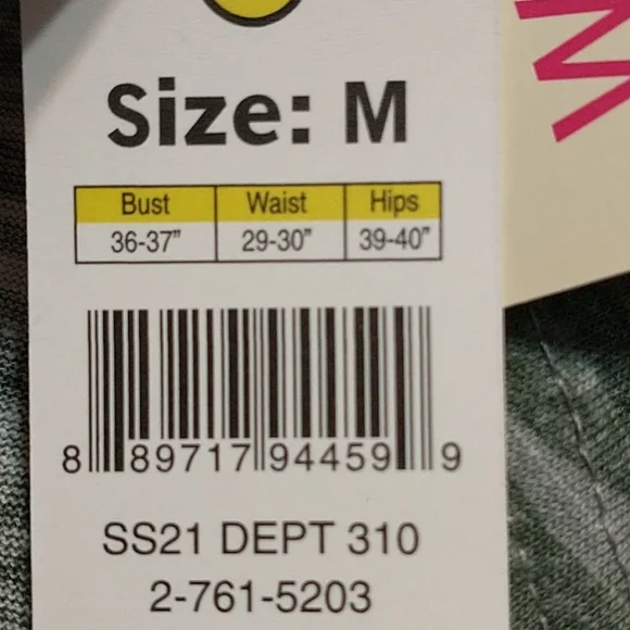 Bobbie Brooks Sz Medium Camo Tank Top - Picture 13 of 13